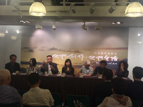 於香港光華新聞文化中心，陳委員俊榮分享、與談紀錄片觀後心得