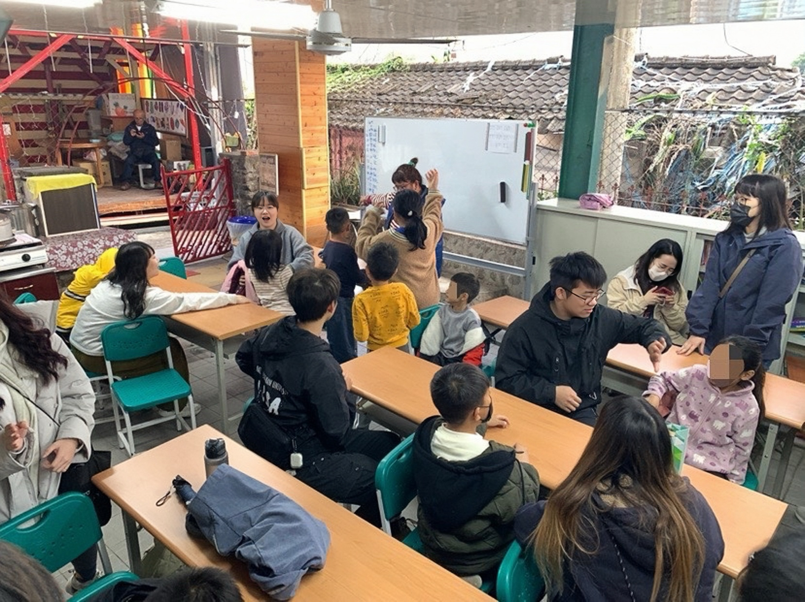 部落兒童與港澳同學互動學習
