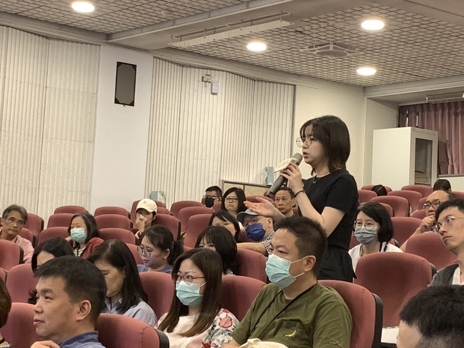與會港澳人士提問
