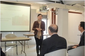 拜訪賽馬會創意藝術中心，經理蘇慧盈簡報中心工作