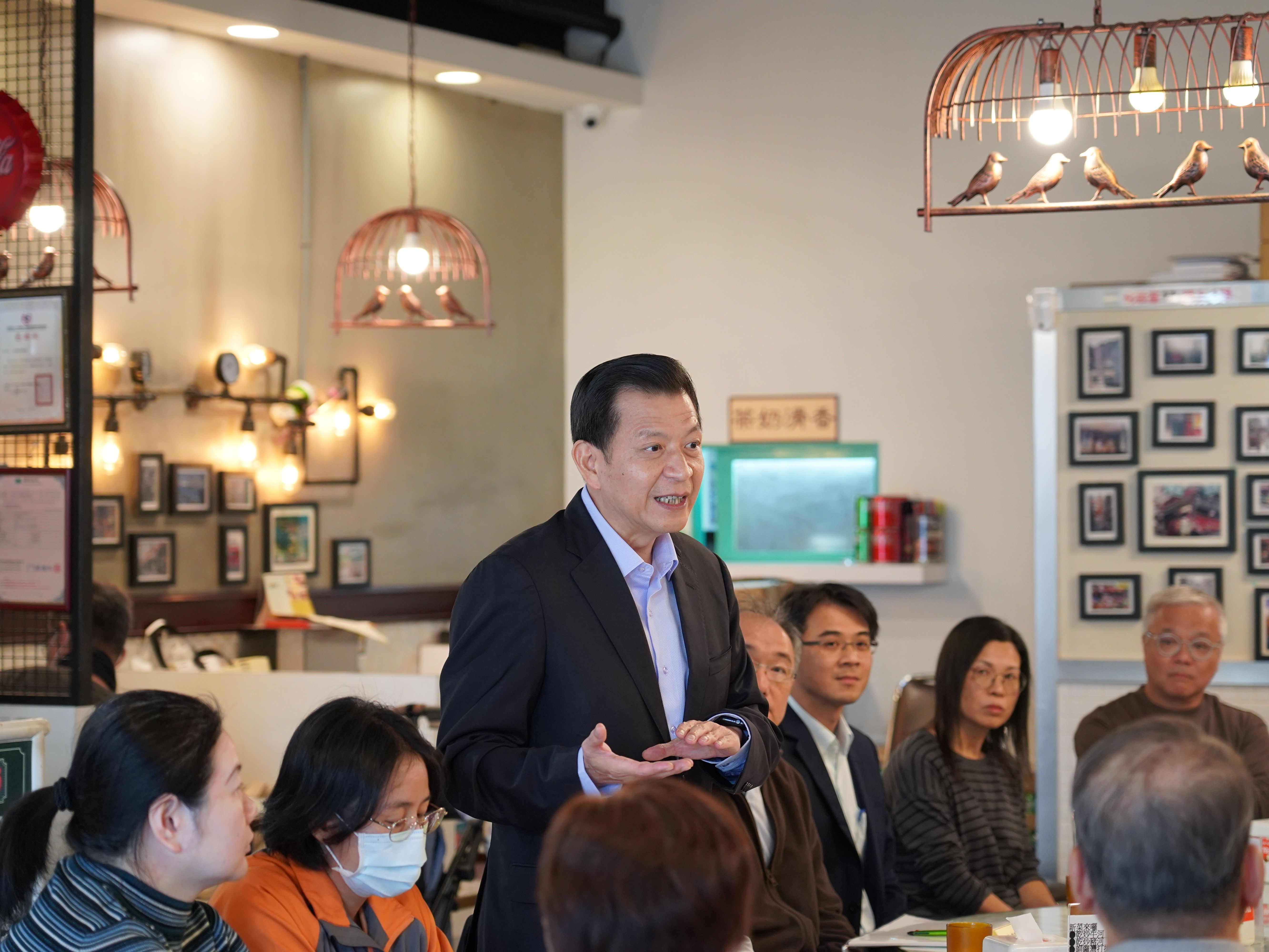 盧秘書長回應與會港人提問