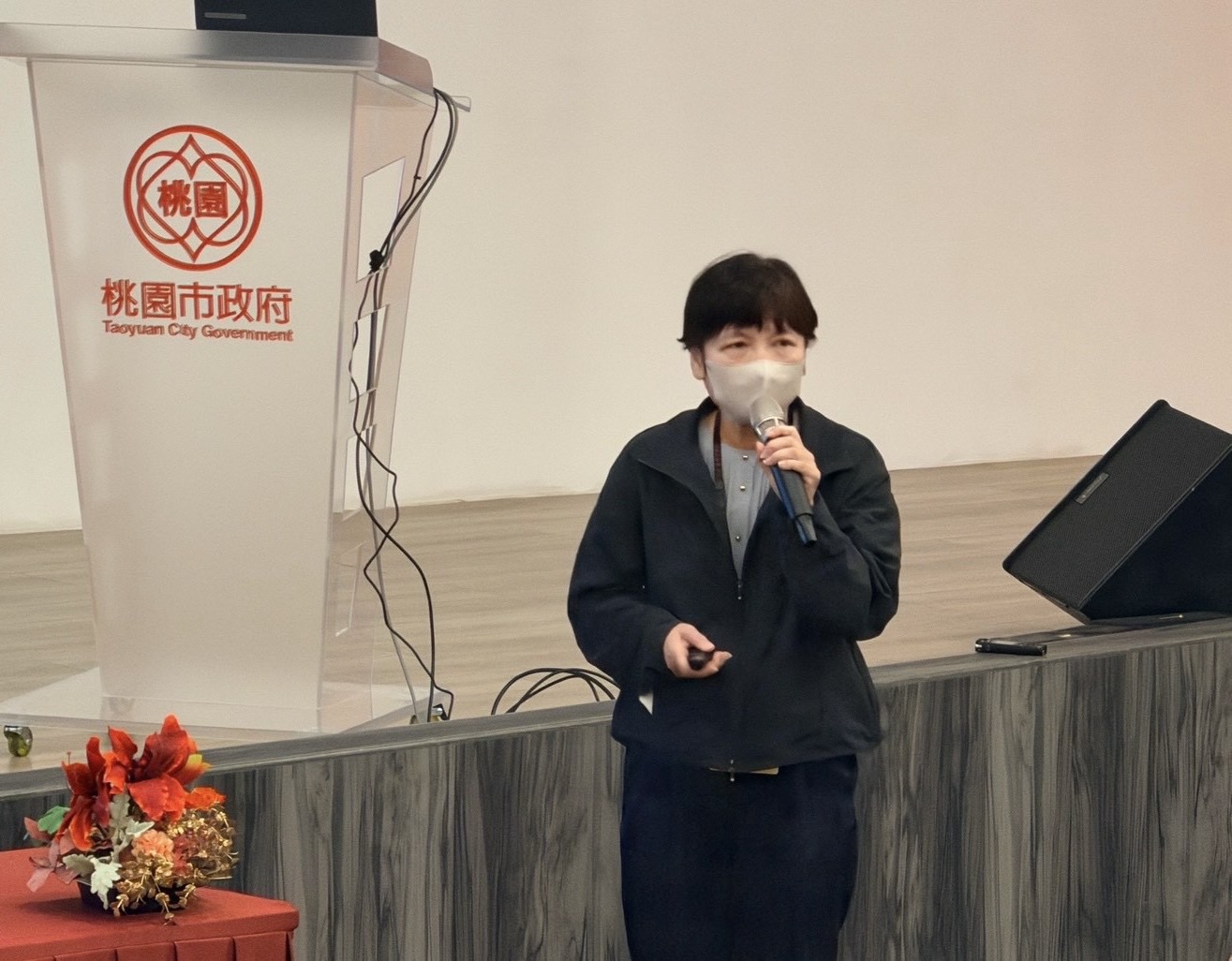 桃園市政府婦幼局王專員介紹在地健康服務
