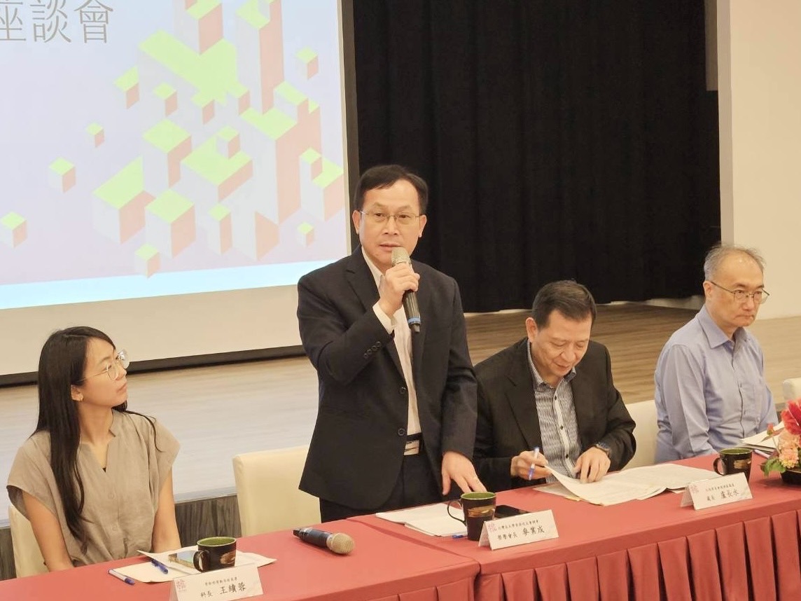 台灣各大學香港校友會總會麥業成榮譽會長致詞