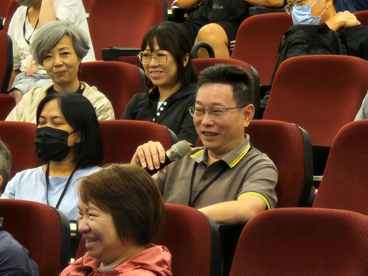 現場港澳人士提問