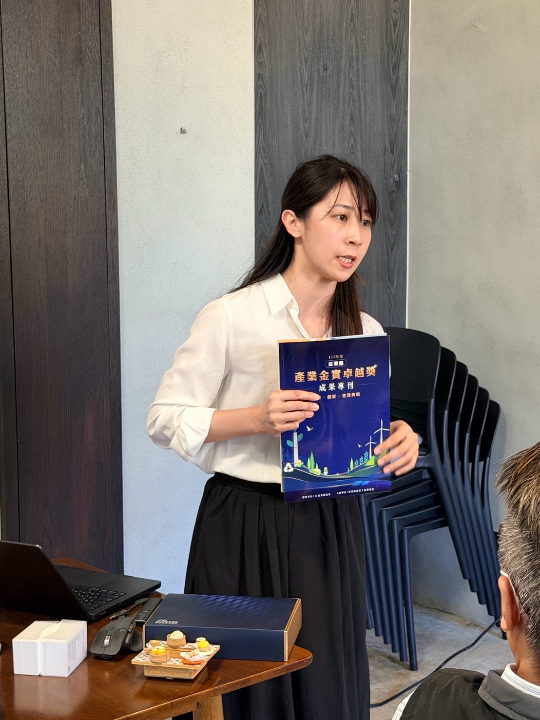 馮淑婷介紹設計成果